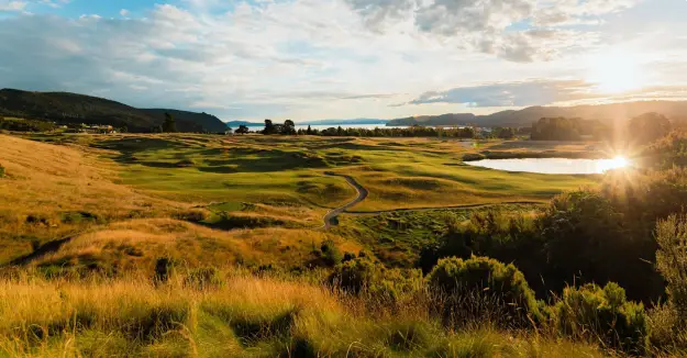 Kinlock Golf Course on Lake Taupō