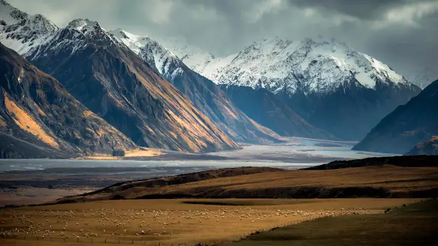 The valleys and mountains of the South Island